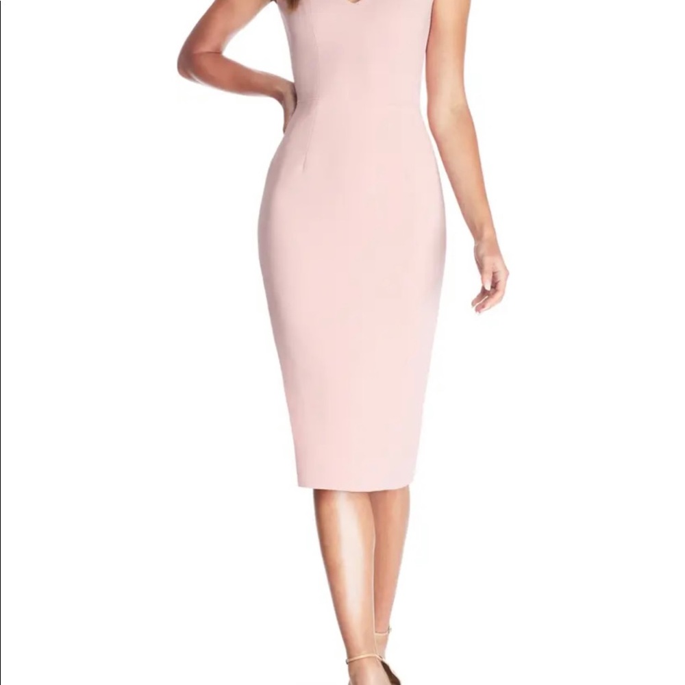 Dress the population NWT Elle sheath dress blush L